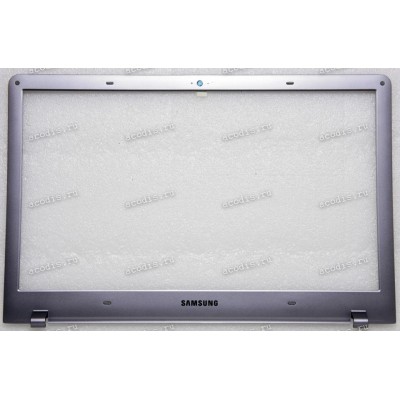 Верх. кр. рамка Samsung NP470R5E-X01RU (p/n: BA75-04540A) серебристая UNIT-HOUSING_FRONT_LCD;RAMOS-15M, BBY, DOME