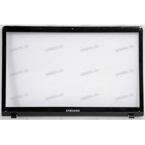 Верх. кр. рамка Samsung NP300E5A-S0ERU, NP300E5Z-S03 чёрный глянец (p/n: BA75-03753A)