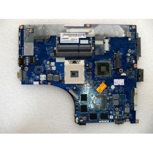 MB BAD - донор Lenovo IdeaPad Y500 QIQY6 D01 (11S90001156ZZ0PF33C0AR W8S) QIQY6 LA-8692P REV:1.0 2012-08-14, nVidia 1301A2 T0G829.01P N13P-GT1-A2, 4 ЧИПОВ HYNIX H5G02H24AFR T2C 304V WLK1938H3