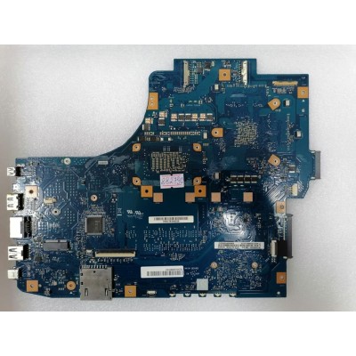MB BAD - донор Asus GL752VW MB._0M (90NB0A40-R00010, 60NB0A40-MB1410 (215)) GL752VW REV. 2.1, nVidia N16P-GX-A2, 4 чипа ELPIDA W4032BABG-60-F, снято CPU
