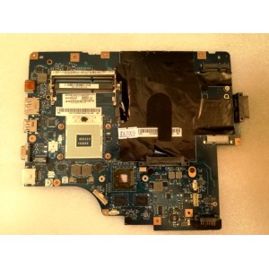 MB BAD - донор Lenovo IdeaPad G560, Z560 NIWE2 LA-5752P (11S11012256Z) NIWE2 LA-5752P REV. 1.0., nVidia N11M-GE2-S-B, Intel SLGZS BD82HM55, 4 чипа Hynix H5TQ2G63BFR