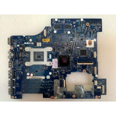 MB BAD - донор Lenovo IdeaPad G570 PIWG2 D06 PIWG2 LA-6753P (11S11013604Z, 11S102500101Z) LA-6753P REV: 1.0., Intel SLJ4P BD82HM65, ATI 216-0774207, 4 чипа Samsung K4W1G1646E-HC12