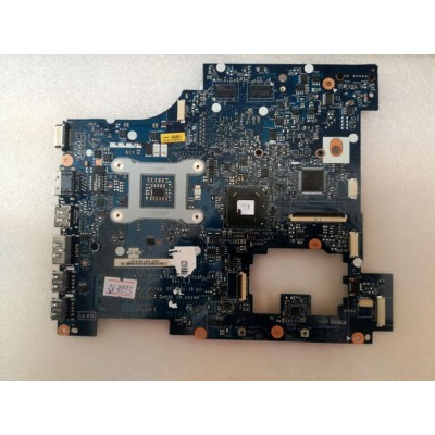 MB BAD - донор Lenovo IdeaPad G570 PIWG2 D06 PIWG2 LA-6753P (11S11013648Z, 11S102500101Z) LA-6753P REV: 1.0., Intel SLJ4P BD82HM65, ATI 216-0774207, 4 чипа Samsung K4W2G1646C-HC12