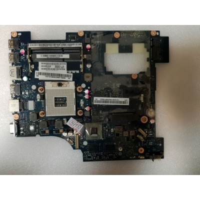 MB BAD - донор Lenovo IdeaPad G570 PIWG2 D06 PIWG2 LA-6753P (11S11013648Z, 11S102001066Z) LA-6753P REV: 1.0., ATI 216-0774207, Intel SLJ4P BD82HM65, 4 чипа Samsung K4W2GG1646C-HC12 - снято что-то