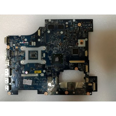 MB BAD - донор Lenovo IdeaPad G570 PIWG2 D06 PIWG2 LA-6753P (11S11013648Z, 11S102001065Z) LA-6753P REV: 1.0., Intel SLJ4P BD82HM65, ATI 216-0774207, 4 чипа Hynix H5TQ2G63BFR - снято что-то