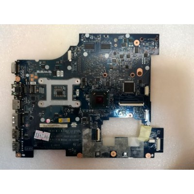 MB BAD - донор Lenovo IdeaPad G570 PIWG2 D06 (11S11013569Z, 11S102001066Z) LA-6753P REV: 1.0., ATI 218-0774207, Intel SLJ4P BD82HM65, 4 чипа Samsung K4W2G1646C-HC12 - снято что-то 