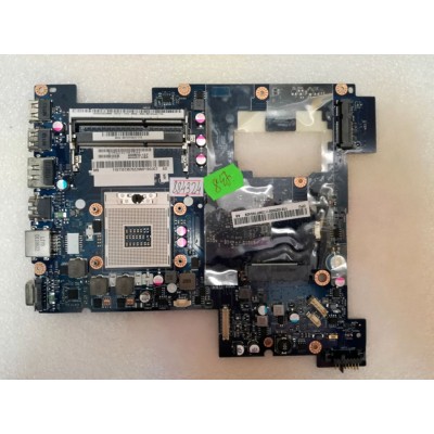 MB BAD - донор Lenovo IdeaPad G570, PIWG2 UB6S (11S11013570Z, 11S102500016Z) PIWG2 LA-675AP REV:1.0, Intel SLJ4P BD82HM65 - снято что-то