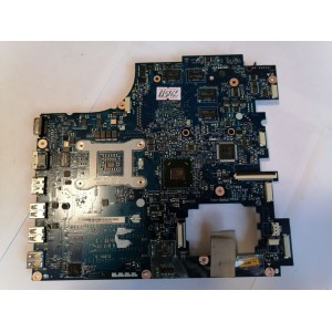 MB BAD - донор Lenovo IdeaPad G770 PIWG4 D07 (11S11013582Z) PIWG4 LA-6758P REV:1.0, AMD 216-0810005, Intel SLJ4P BD82HM65, 8 чипов Samsung K4W2G1646C-HC12