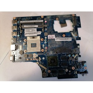 MB BAD - донор Lenovo IdeaPad G770 PIWG4 D07 (11S11013582Z) PIWG4 LA-6758P REV:1.0, AMD 216-0810005, Intel SLJ4P BD82HM65, 8 чипов Samsung K4W2G1646C-HC12