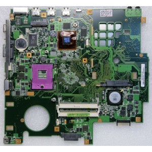 MB BAD - донор Asus F5VL MB. (NLJMB1000-B38) P/N: 08G2005FL20V REV: 2.0, ATI 216PVAVA12FG, SIS 671DX, SIS 968, 4 чипа Qimonda HYB18T256161BF-25