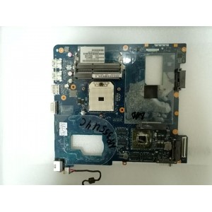 MB BAD - под восстановление Samsung NP355U4C (BA59-03402A) QMLE4 LA-8863P REV: 1.0., AMD 216-0833000, AMD 218-0755097, 8 чипов Samsung K4W2G1646C-HC11