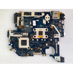MB BAD - донор Acer Aspire V3-551G (NBC19110013019088C3400) Q5WV8 LA-8331P REV: 2.0, AMD 218-0755097, 8 чипов Hynix H5TQ2G63BFR 1C 221A