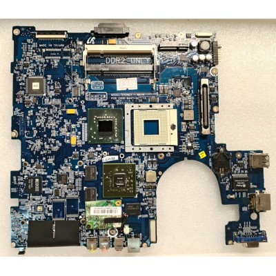 MB BAD - под восстановление (возможно даже рабочая) Samsung NP-X65A 005 (BA92-04611A) SYDNEY REV.:1. 1, Intel SLA5U, Intel NH82801HBM L7445D23 SLA5Q, nVidia G86-770-A2, 4 чипа Samsung K4J52324QE-BC14, нет изображения