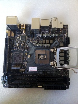 MB BAD - донор Asus STRIX Z270I GAMING REV. 1.02 ( 026570-00626-MB0SD0-A04 0704) MSIP-RMM-MSQ-STRIXZ270IG снят мост, шатаются конденсаторы