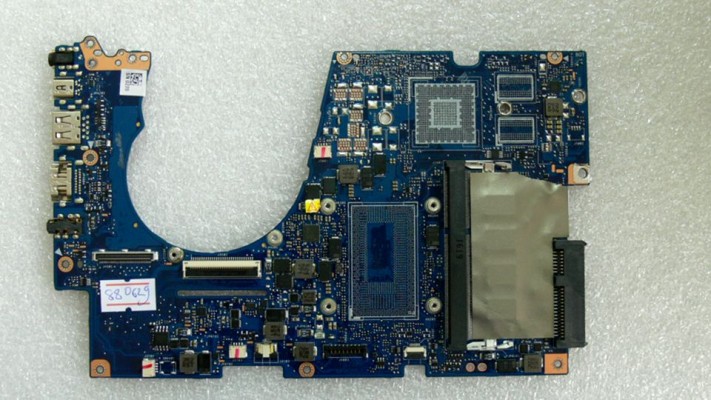 MB BAD - донор Asus UX303UA MB._4G (90NB08V0-R00030, 60NB08V0-MB1820) UX303UB REV. 2.2, 8 чипов SEC 622 BYK0 K4B4G0846E E7D04804C - снято CPU I3-6100U