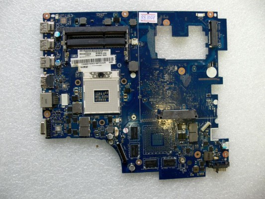 MB BAD - донор Lenovo IdeaPad G780 QIWG7 D09 (11S90001554S) QIWG7 LA-7983P REV:1.0, 2012-03-02, 8 ЧИПОВ Samsung K4W2G1646E-BC11