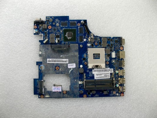 MB BAD - донор Lenovo IdeaPad G780 QIWG7 D09 (11S90001554Z) QIWG7 LA-7983P REV:1.0, nVidia N13P-GLR-A1, 8 ЧИПОВ Samsung K4W2G1646E-BC11