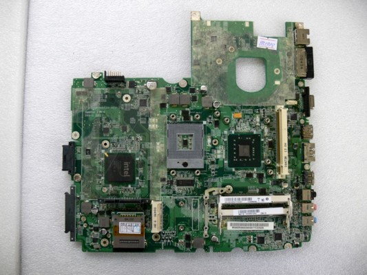 MB BAD - донор Acer Aspire 6530 6530G 6930 6930G (901ESFMBQTF00081, 31ZK2MB005C, MBASR06003903077C22500) DAOZK2MB6G0 REV:G, Intel SLB8Q AF82801IBM, SLB94 AC82GM45,