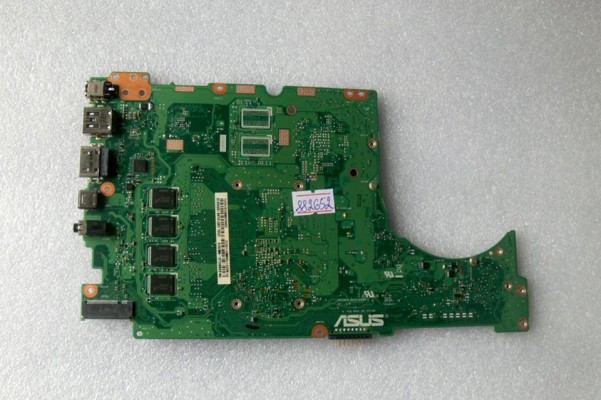 MB BAD - донор Asus UX310UAK MB._4G (90NB0CJ0-R00100, 60NB0CJ0-MB2510 (200)) UX310UV REV. 2.0, 8 чипов Micron 7PB75 D9TGG MT40A512M8RH-083E:B, снято CPU