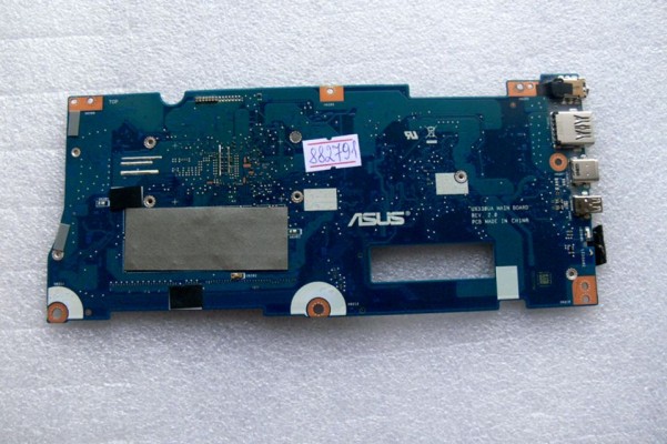 MB BAD - донор Asus UX330UA MB._8G (90NB0CW0-R00010, 60NB0CW0-MB4010 (202)) UX330UA REV. 2.0, 4 чипа SEC 622 K4E6E30, снято CPU