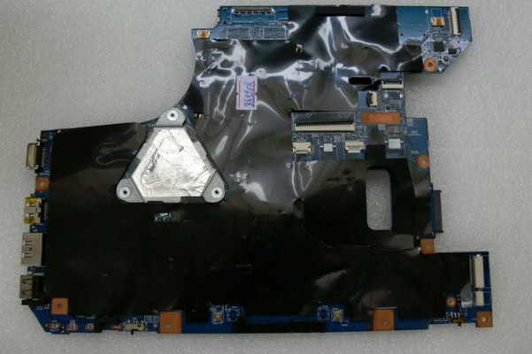 MB BAD - донор Lenovo IdeaPad Z570 LZ57 (11S11013524) 10290-2 48.4PA01.021, nVidia N12P-GV-OP-B-A1, Intel SLJ4P BD82HM65, 2 чипа HYNIX H5TQ2G63BFR 12C 134A, 2 чипа HYNIX H5TQ2G63BFR 12C 135A