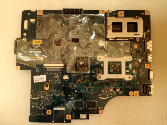 MB BAD - донор Lenovo IdeaPad G560, Z560 NIWE2 LA-5752P (11S11012256Z) NIWE2 LA-5752P REV. 1.0., nVidia N11M-GE2-S-B, Intel SLGZS BD82HM55, 4 чипа Hynix H5TQ2G63BFR