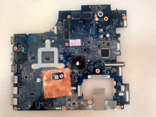 MB BAD - донор Lenovo IdeaPad G780 QIWG7 D09 (11S90001554Z, 11S102500133Z) QIWG7 LA-7983P REV:1.0, Intel SLJ8E BD82HM76, nVidia N13P-GLR-A1, 8 чипов Hynix H5TQ2G63DFR 11C