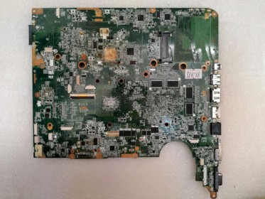 MB BAD - донор HP Pavilion dv6-1000 (31UT1MB01L0) DAUT1AMB6E0 REV: E, 8 чипов Samsung K4W1G164GE-HC12 - снято что-то