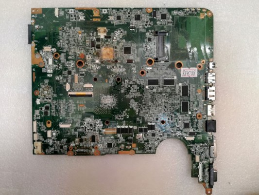 MB BAD - донор HP Pavilion dv6-1000 (31UT1MB01L0) DAUT1AMB6E0 REV: E, 8 чипов Samsung K4W1G164GE-HC12 - снято что-то