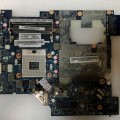 MB BAD - донор Lenovo IdeaPad G570 PIWG2 D06 PIWG2 LA-6753P (11S11013648Z, 11S102500019Z) LA-6753P REV: 1.0., ATI 216-0774207, Intel SLJ4P BD82HM65, 4 чипа Hynix H5TQ2G63BFR - снято что-то