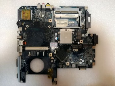 MB BAD - донор Acer Aspire 5520 ICW50 LA-3581P REV: 2.0., - снято что-то MB BAD - донор Acer Aspire 5520 ICW50 LA-3581P REV: 2.0., - снято что-то