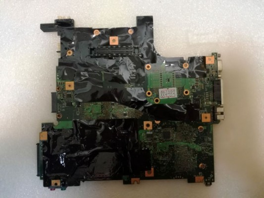 MB BAD - донор Lenovo ThinkPad T400 MLB3I-7 (11S44C5301Z, FRU: 43Y9282) Intel SLB8P AF82801IEM, Intel SLB94 AC82GM45 - снято что-то