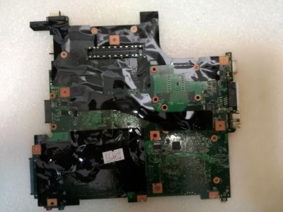 MB BAD - донор Lenovo ThinkPad T400 MLB3I-7 (11S44C5301Z, FRU: 43Y9282) Intel SLB8P AF82801IEM, Intel SLB94 AC82GM45 - снято что-то