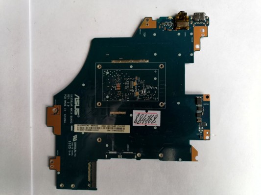 MB BAD - донор Asus UX370UAR MB._0M(60NB0EN0-MB4000(202)) UX370UAR REV. 2.0., 4 чипа SEC 816 K4E8E30 - снято CPU