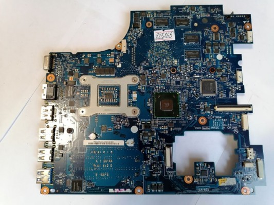 MB BAD - донор Lenovo IdeaPad G770 PIWG4 D07 (11S11013582Z) PIWG4 LA-6758P REV:1.0, AMD 216-0810005, Intel SLJ4P BD82HM65, 8 чипов Samsung K4W2G1646C-HC12