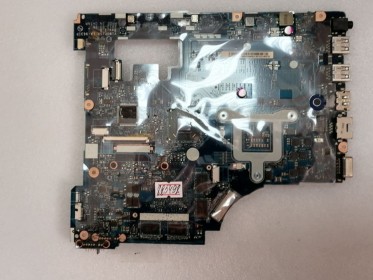 MB BAD - донор Lenovo IdeaPad G500 VIWGP/GR LA-9631P (11S90002820Z) VIWGP/GR LA-9631P REV. 1.0., AMD 216-0842000, Intel SLJBE, 8 чипов Micron D9PTD