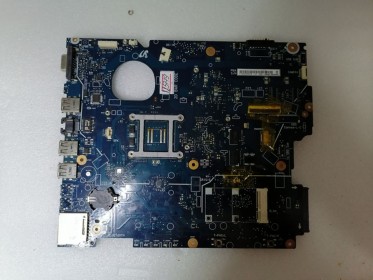 MB BAD - донор Samsung NP-R519 MB. (BA92-05858A, BA92-05858B) CANNES-L-E REV:1.0., nVidia N10M-GE3-S-A2, Intel SLB97, 4 чипа Samsung K4W1G1646E-HC12