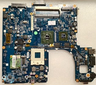 MB BAD - под восстановление (возможно даже рабочая) Samsung NP-R60 (BA92-04697B) PRAHA_SRE REV: 1. 2, AMD 218S6ECLA21FG P37911.00 0750AKY, ATI RD600 215RDP6CLA14FG P36595.00 0751SSP, ATI M64-S 216PWAVA12FG KTN85 0744AAP, 2 чипа Samsung K4J52324QE-BC14