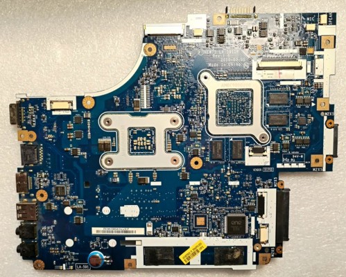 MB BAD - под восстановление Acer Aspire 5551, 5552 (3EMFG:023 NEW75 L18)NEW75 LA-5911P REV: 1.0, ATI 216-0772000, AMD 216-0752001, AMD 218-0697014, 8 чипов Samsung K4W1G1646E-HC12