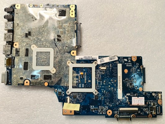 MB BAD - под восстановление Toshiba Satelite C855 (69N0ZWM2DA14P-01) PLF/PLR/CSF/CSR DSC MB REV: 2. 1, AMD 216-0810028, Intel SLJ8E, 8 чипов hynix H5TQ1G63DFR 11C 218A