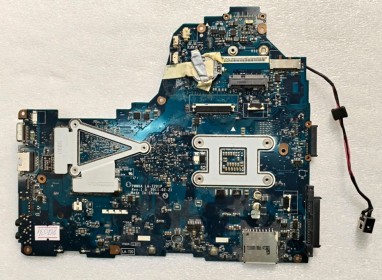 MB BAD - под восстановление Toshiba Satelite C660 PWWHA LA-7201P REV: 1. 0, Intel SLJ4P, nVidia N12M-GE-S-B, 2 чипа Samsung K4W2G1646C-HC11
