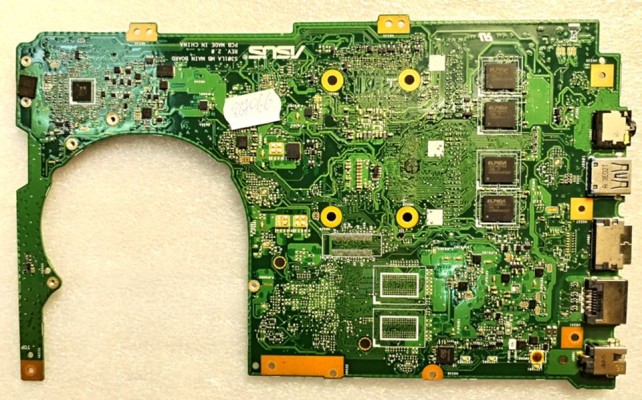 MB BAD - донор Asus S301LA MB MAIN BOARD REV. 2. 0, 8 чипов ELPIDA J4208EFBG-GNL-F